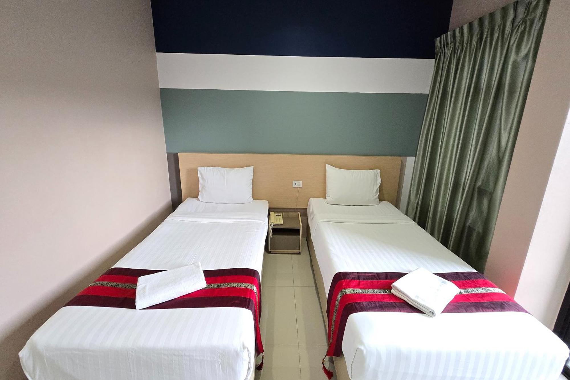 เจเจ เรสซิเดนซ์ ภูเก็ต Apartment Phuket ภายนอก รูปภาพ