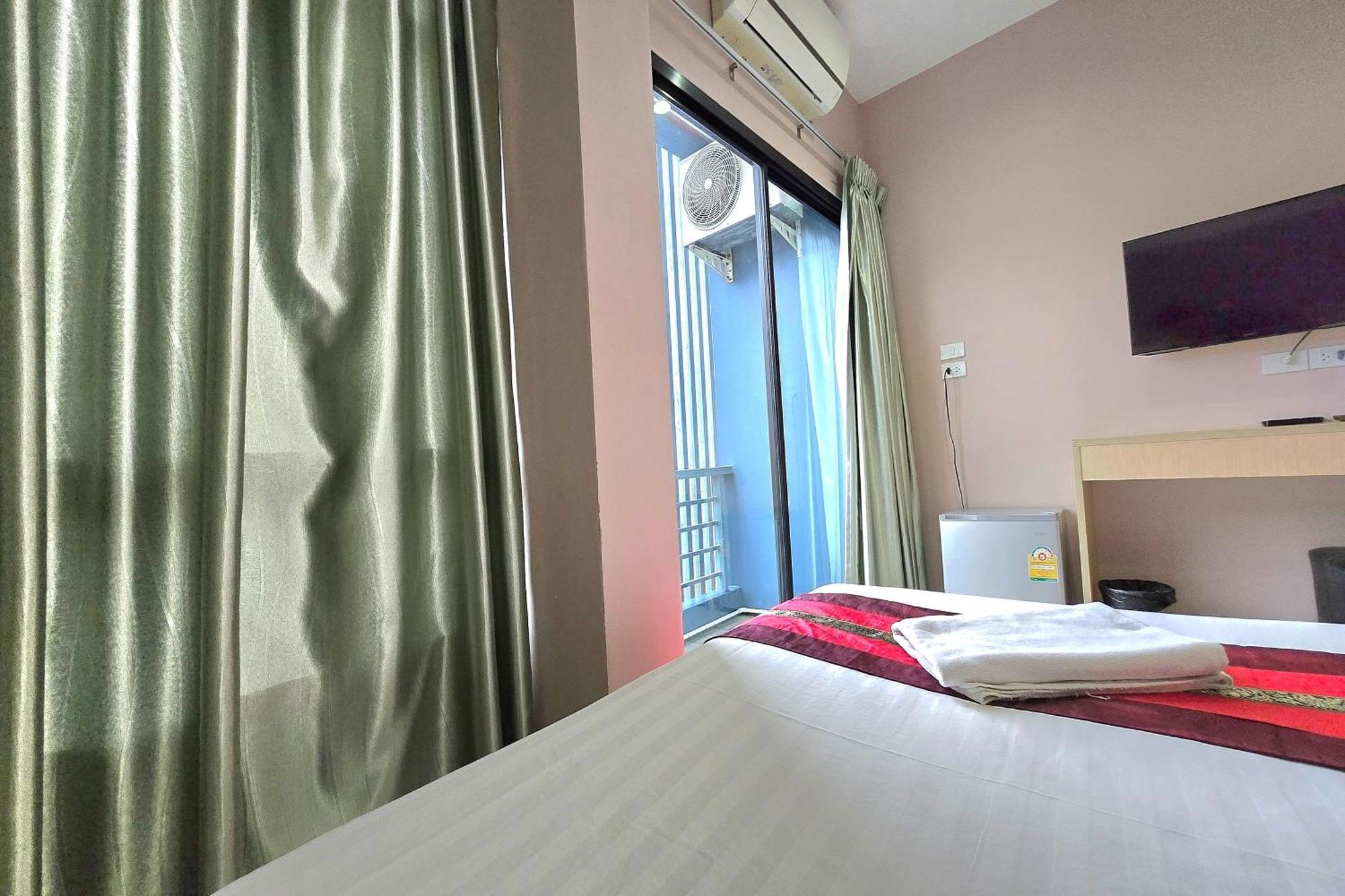 เจเจ เรสซิเดนซ์ ภูเก็ต Apartment Phuket ภายนอก รูปภาพ